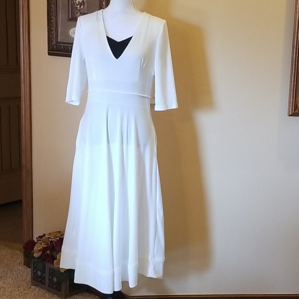 White Long Dress Size 10 Midi